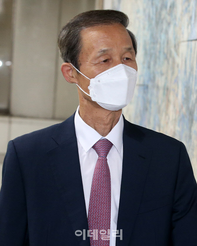 김장수 전 국가안보실장, 항소심 공판 출석                                                                                                                                                          