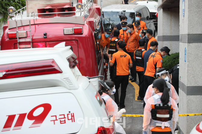 박원순 서울시장 실종 지역에 투입된 소방관들                                                                                                                                                       