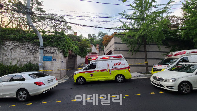 `박원순 실종신고` 휴대폰 최종기록 성북동 인근, 일반인 접근 차단                                                                                                                                         