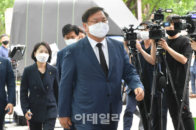 김태년 원내대표, 고 박원순 시장 빈소로 이동                                                                                                                                                       