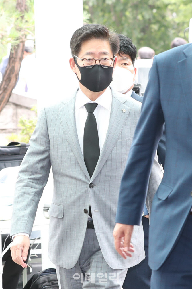 빈소로 향하는 양승조 충남도지사                                                                                                                                                                   