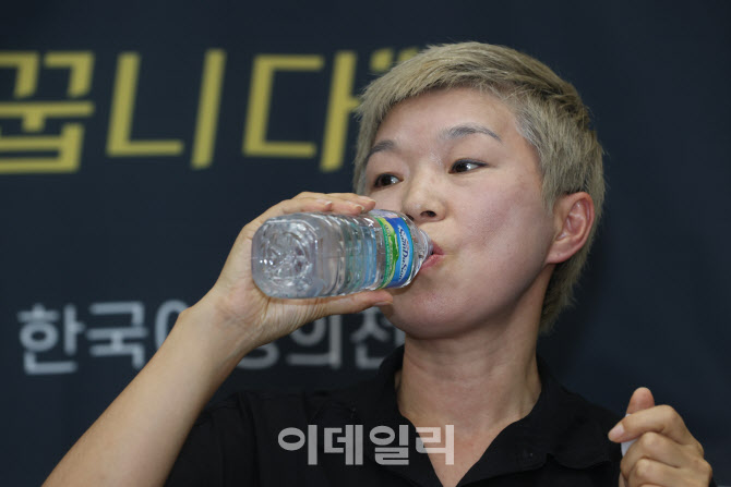 박원순 고소인 측, 4년간 성추행 이어져.."법의 보호 필요했다"                                                                                                                             