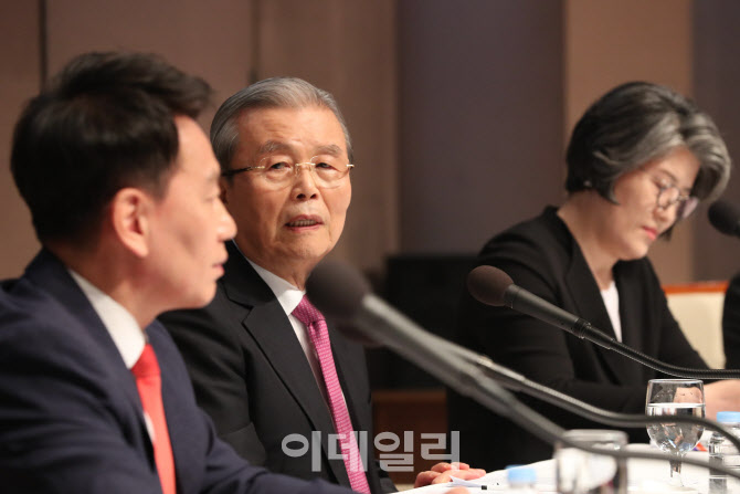 발언하는 김종인 미래통합당 비대위원장                                                                                                                                                             