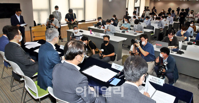 최기영 과학기술정보통신부 장관, 데이터 댐으로 '디지털 뉴딜' 동력 창출                                                                                                                   