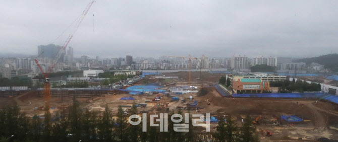 민간택지 분양가상한제 시행 첫날                                                                                                                                                                   