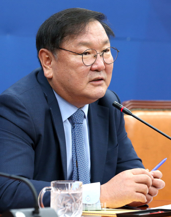 경제지 합동 기자회견에서 발언하는 김태년                                                                                                                                                          