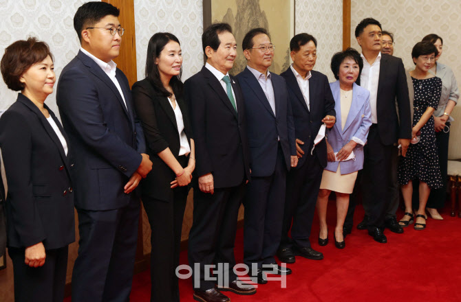  정총리, 공적 마스크 관계자 오찬                                                                                                                                                                  