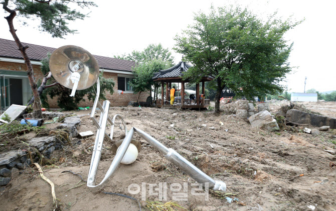 수마가 할퀴고 간 마을                                                                                                                                                                             
