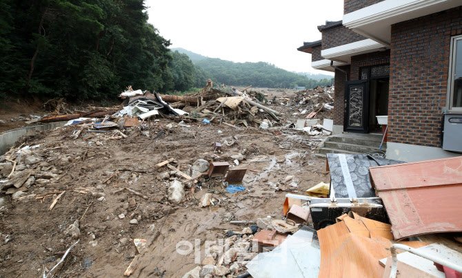 산사태 피해입은 남산마을                                                                                                                                                                          