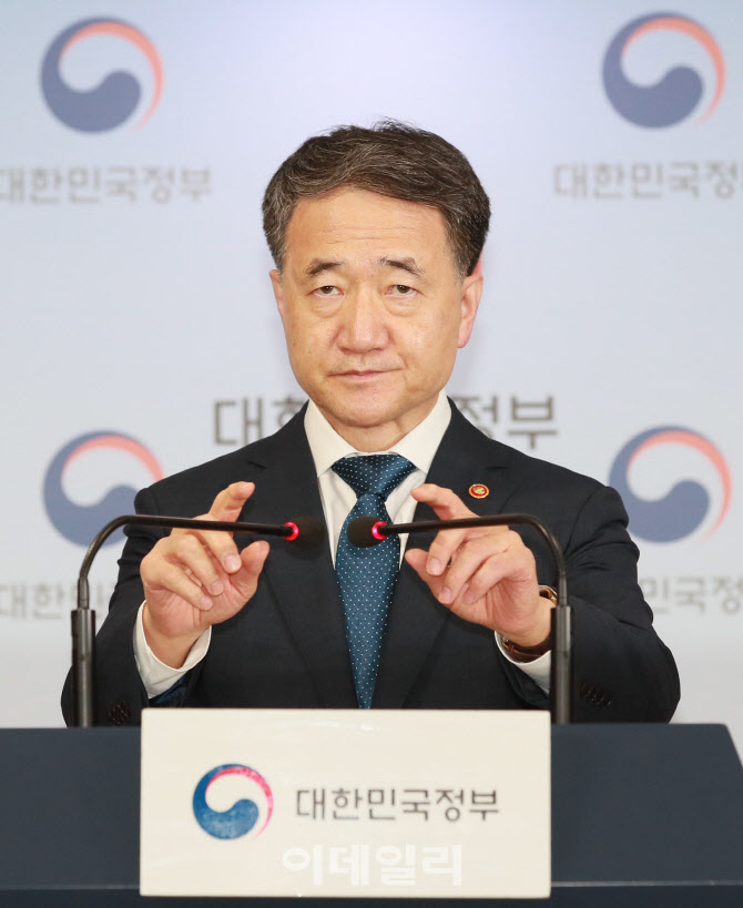 박능후, '의료계 집단행동 자제해달라'                                                                                                                                                    