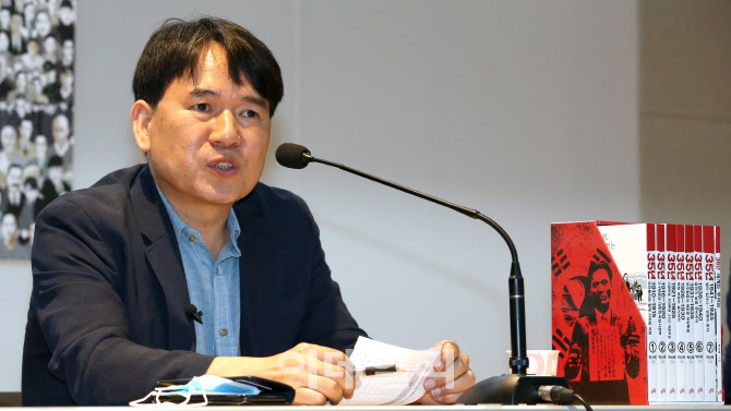 박시백 작가의 '35년' 완간 기념 기자간담회                                                                                                                                               