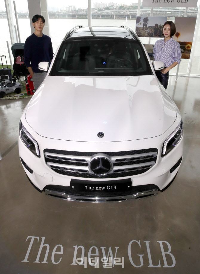 여유로운 실내공간과 실용성을 갖춘 벤츠 GLB                                                                                                                                                        