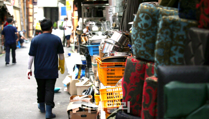 코로나19 장기화로 쌓여가는 중고 주방용품                                                                                                                                                          