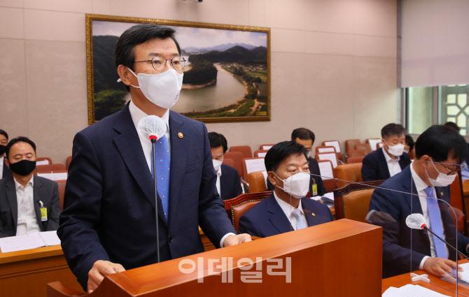 법안 제안설명하는 문성혁 해수부 장관                                                                                                                                                              