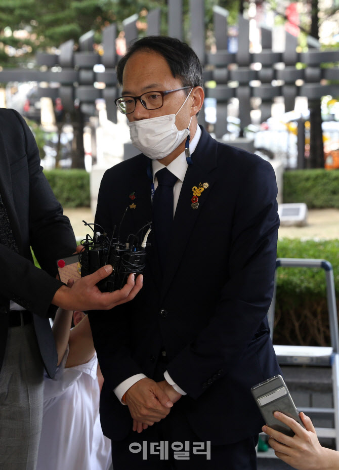  남부지원 출석하는 박주민                                                                                                                                                                         