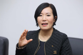 박정림 KB증권 대표, 디지털 혁신 공로 `DX CEO`로 선정