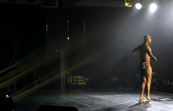 '스포트라이트'                                                                                                                                                                                