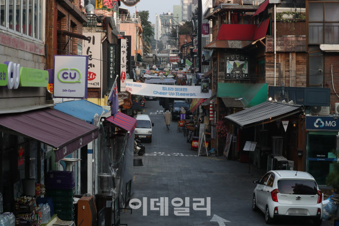 핼러윈 데이 앞두고 한산한 이태원                                                                                                                                                                  