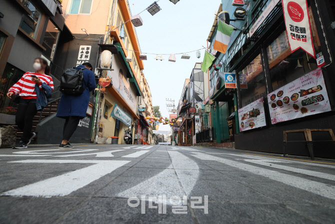 발길 끊긴 이태원                                                                                                                                                                                  