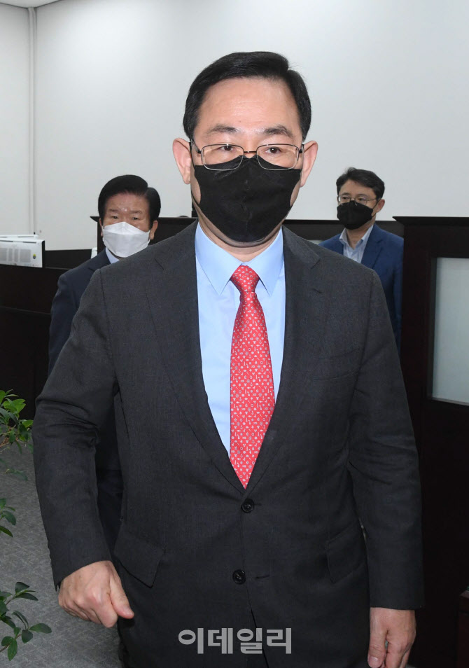 의장실 나서는 주호영 원내대표                                                                                                                                                                     