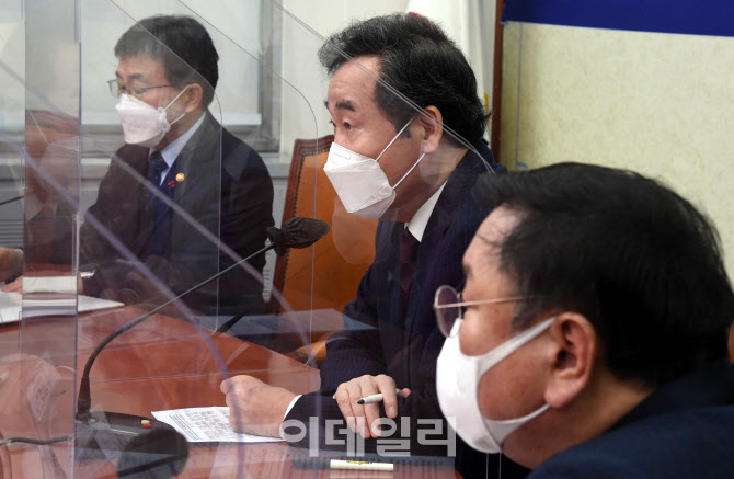 이낙연, '코로나 백신접종, 11월 집단면역 일정 더 앞당겨야'                                                                                                                               