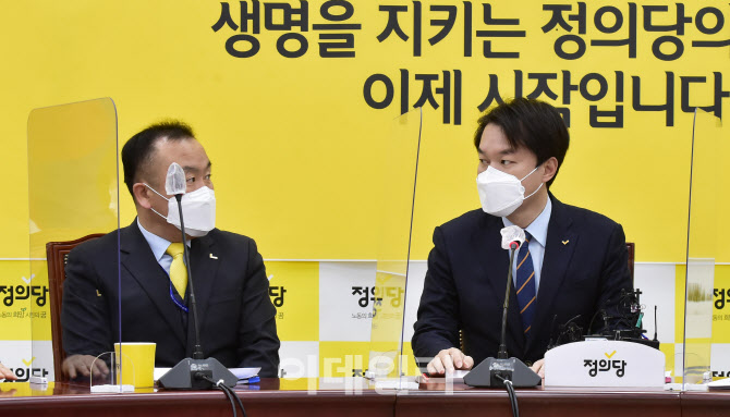 대표단 회의, '대화하는 김종철-김응호'                                                                                                                                                   