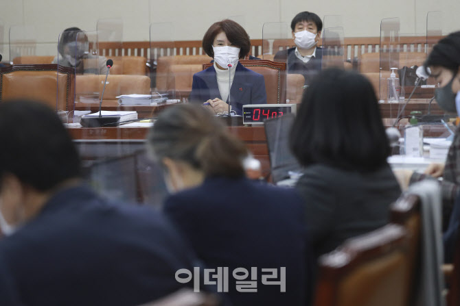 한정애, 가습기살균제 무죄에 '독성여부 추가 실험하겠다'                                                                                                                                  