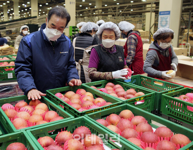  안성농식품물류센터 찾은 이성희 회장                                                                                                                                                              