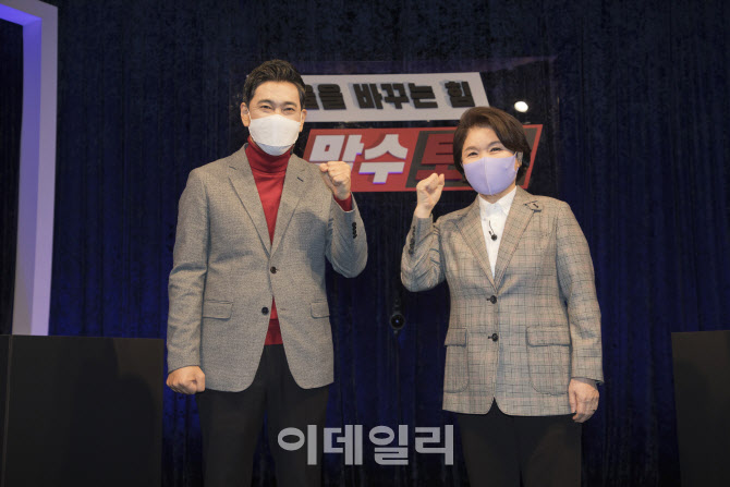 오신환-조은희, '3차 맞수토론 시작합니다'                                                                                                                                                