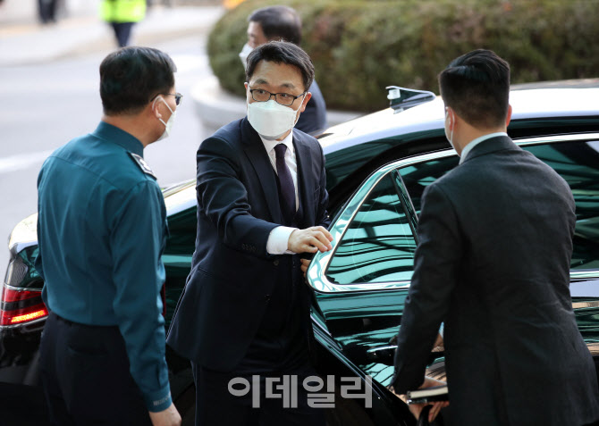 김진욱 공수처장, 김창룡 경찰청장 예방                                                                                                                                                             