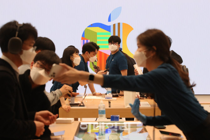 애플 제품에 빠져봐~                                                                                                                                                                               