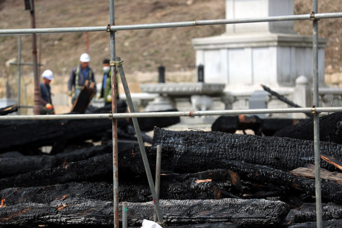  불타버린 내장사 대웅전                                                                                                                                                                           