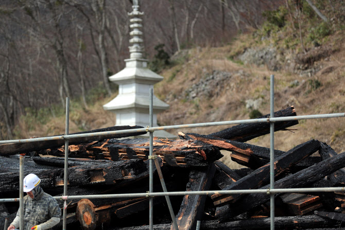  내장사 복구 시작                                                                                                                                                                                 