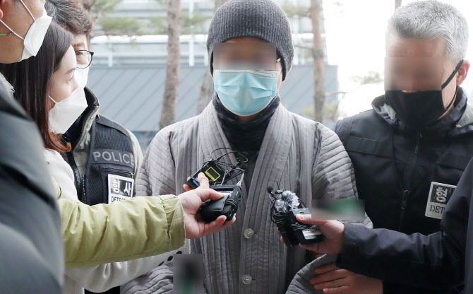 '내장사 방화' 승려 "불지른 직후 후회.. 죄송하다"(종합)                                                                                                                              