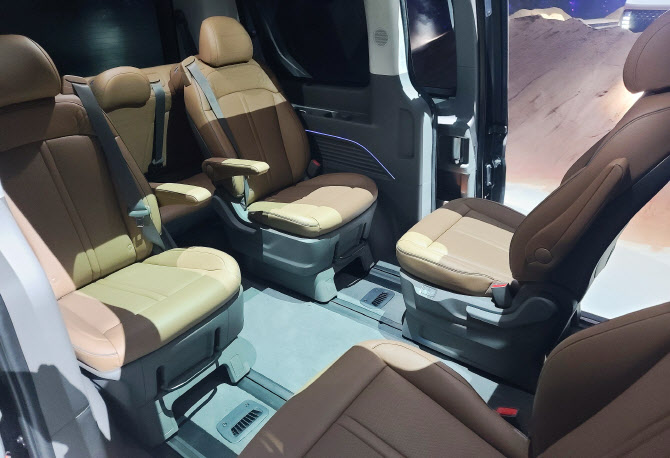 공개된 현대차 다목적 차량 '스타리아' 내부                                                                                                                                                     