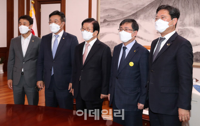 국회의장실 찾은 더불어민주당                                                                                                                                                                      