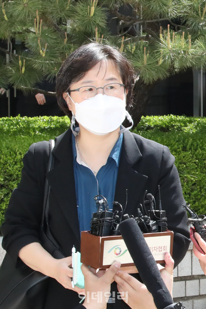 '패소' 재판에 대해 입장 밝히는 이상희 변호사                                                                                                                                            