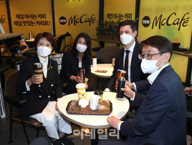 개인컵 이용하세요!                                                                                                                                                                                