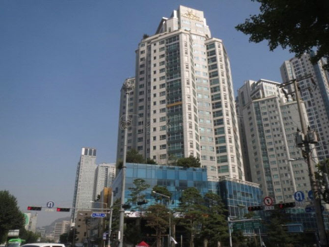 [정기자의 경매브리핑]견미리 씨 보유하던 용산 펜트하우스 경매行 - 뉴스 썸네일 이미지