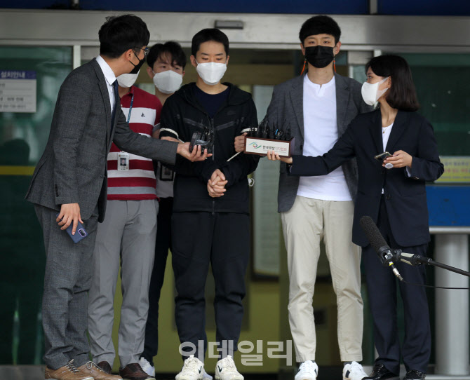  나체 사진 유포 김영준 신상 공개                                                                                                                                                                  