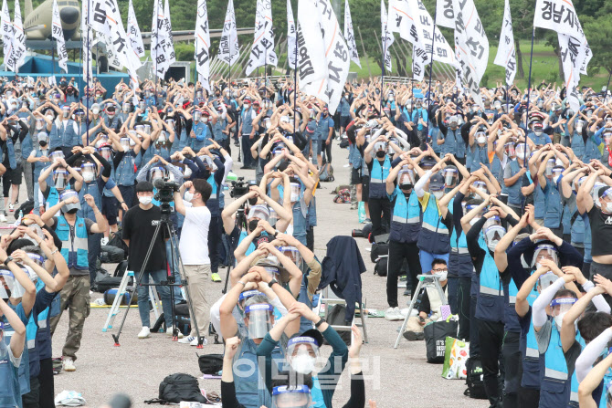 사회적 합의 이행을 촉구하는 택배노조                                                                                                                                                              