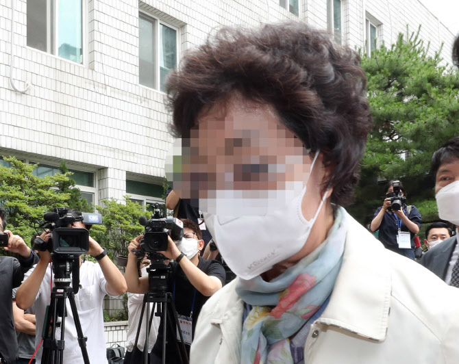 尹장모 "딸·사위는 큰일하라"…강병원 "대통령 돼 꺼내달라는 뜻" - Vimarsana News