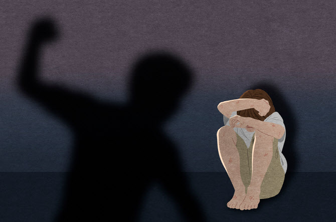 친딸 라이터불로 학대·성폭행한 인면수심 친부에 징역 13년