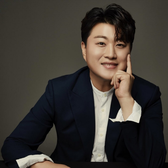 '트바로티' 김호중, 대체복무 중 음주 폭행…경찰 소환 예정 - Vimarsana News