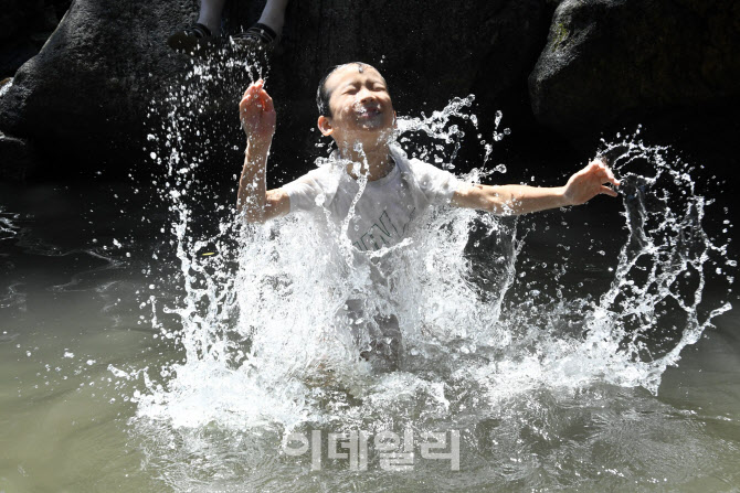 계곡에서 잊는 더위!                                                                                                                                                                               