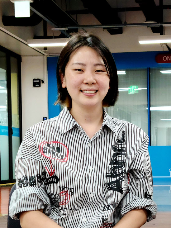 “오색학습법에 AI기술 입혀 중국어 말하기 자신감 올렸죠” - 뉴스 썸네일 이미지