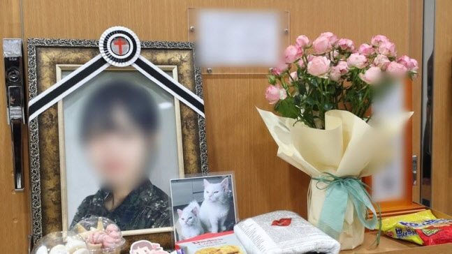 故 이 중사 남편, 2차 가해자 수감중 사망에 "국방부 실망" - Vimarsana News