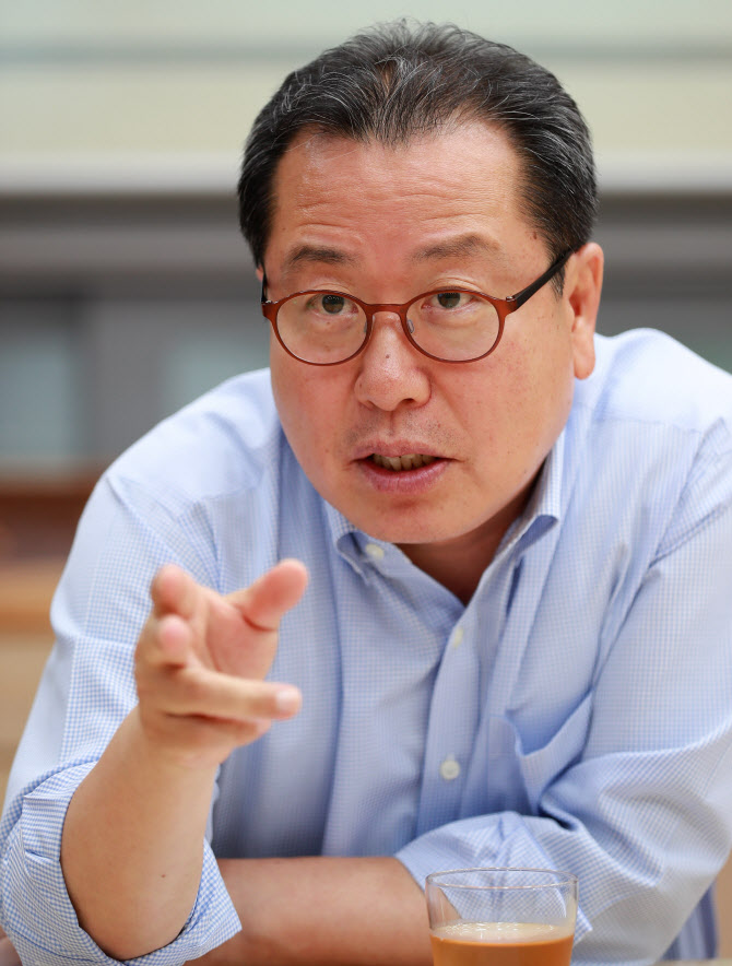 조광한 남양주시장 "대선 후보들, 경기북도 신설 공약 해달라" - Vimarsana News