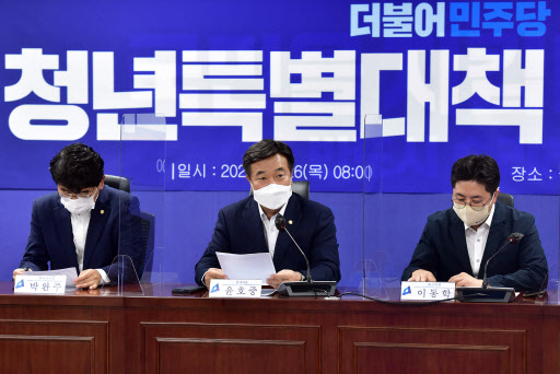 반값 등록금부터 구직수당, 월세까지…청년정책 지원금 과감하게 푼다 - Vimarsana News