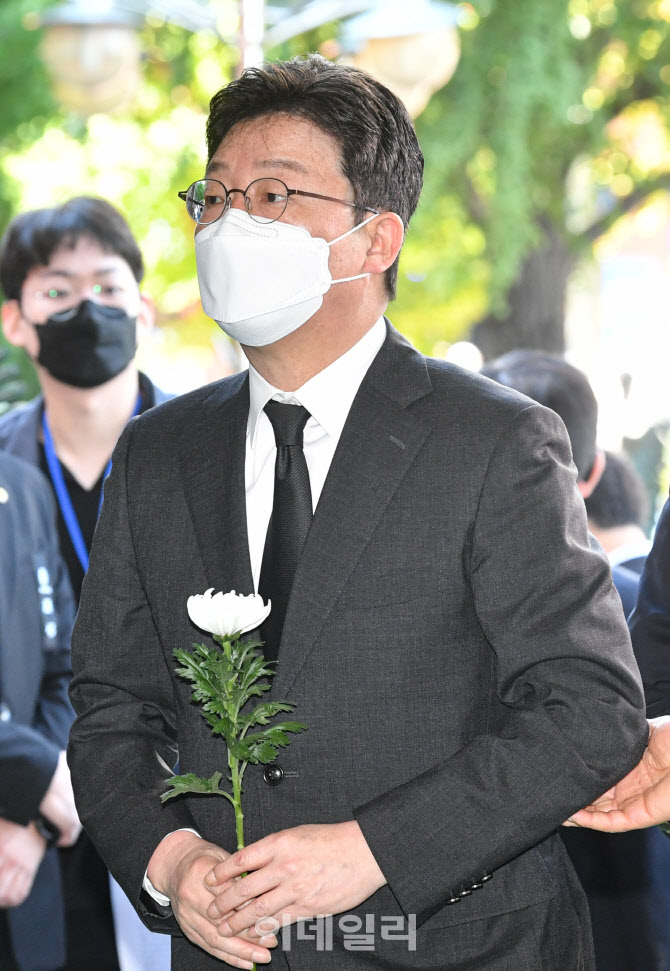 고 조용기 목사 빈소 찾은 유승민                                                                                                                                                                   